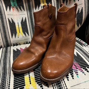 Madewell Otis Boots in Pecan